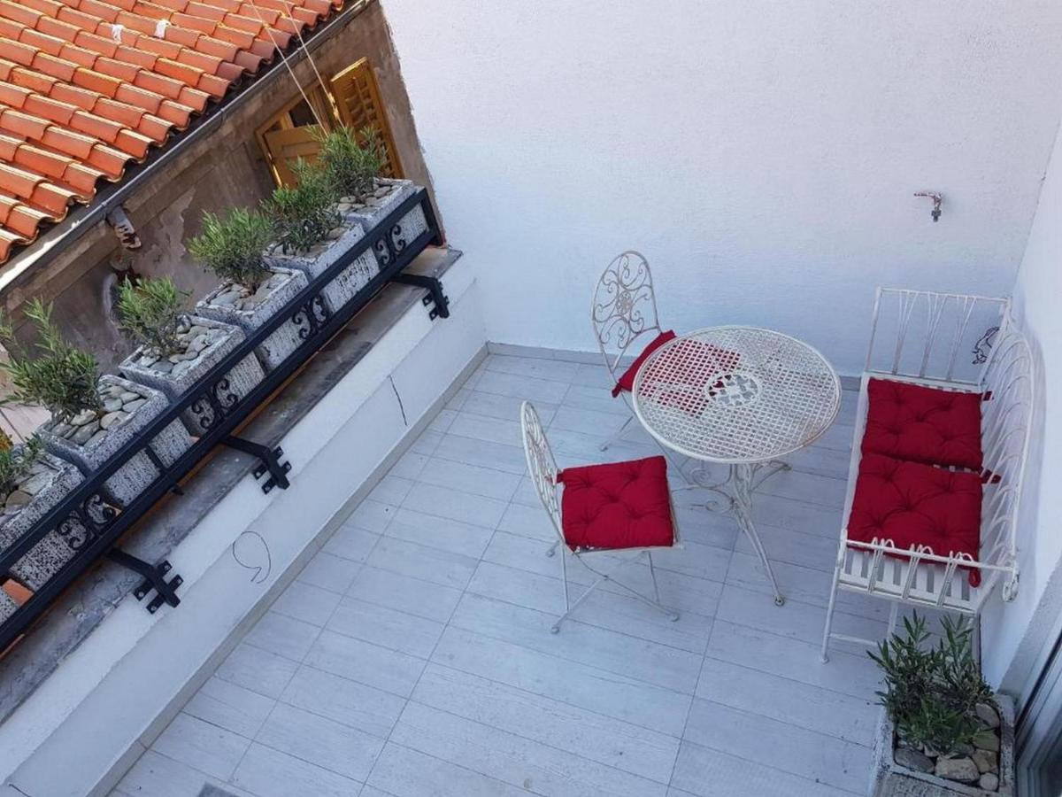 Piranum Guesthouse With Terrace Exterior foto